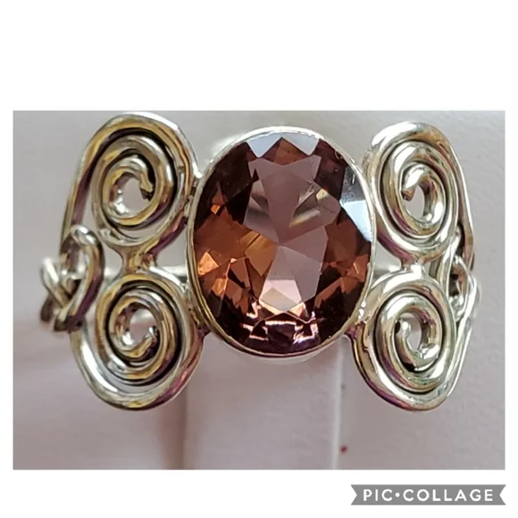 2.5 Color Changing Alexandrite Ring Size 9 - Picture 1 of 7